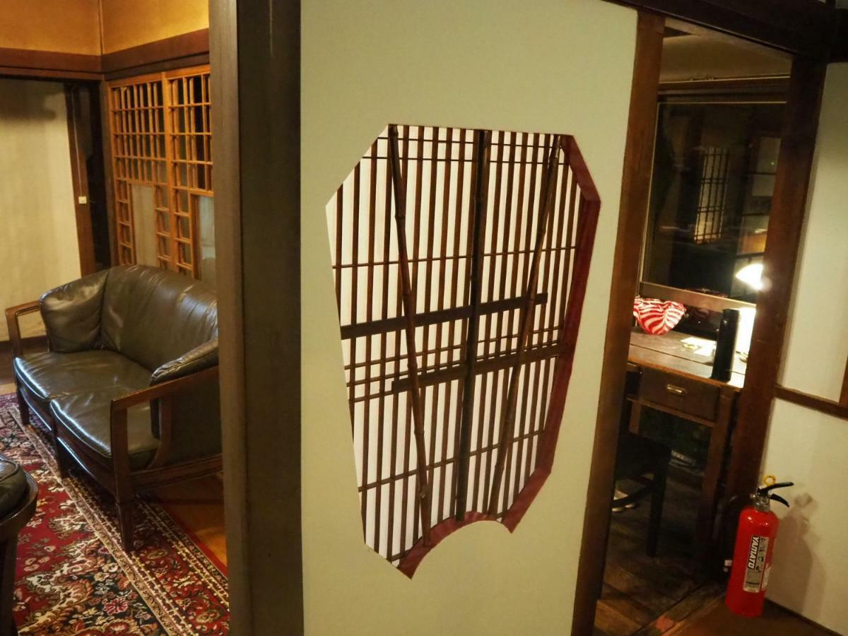 Hôtel 飲んで泊まれる古民家 -浮木-Fumoku à Chino Extérieur photo